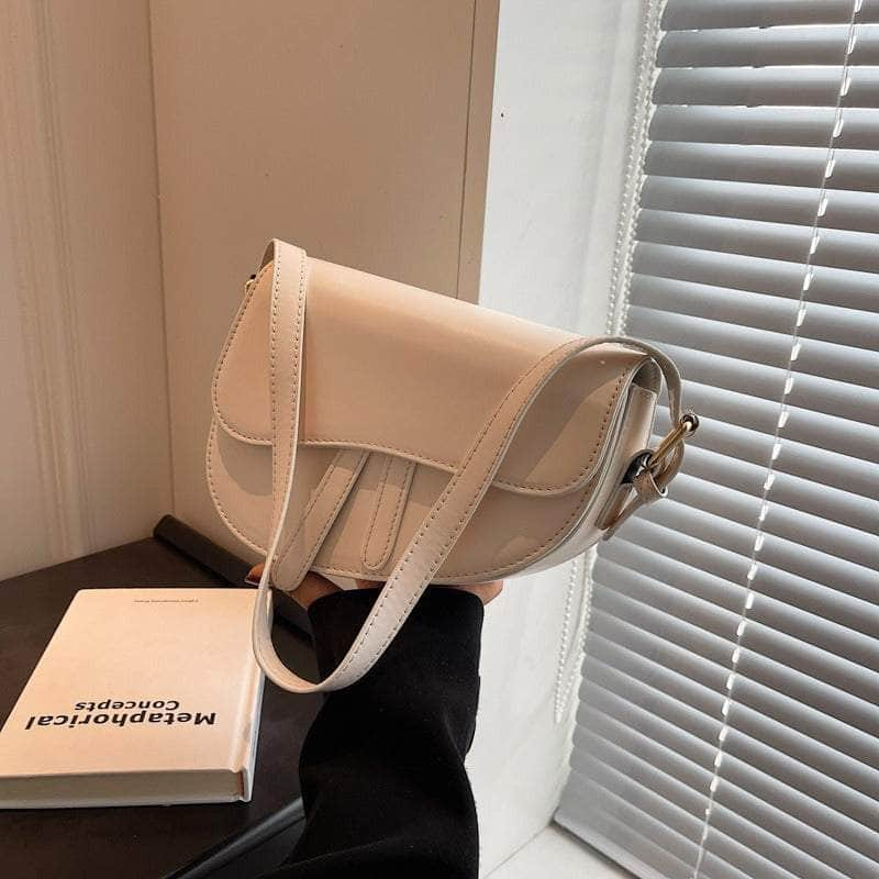 Sleek Saddle Shoulder Bag