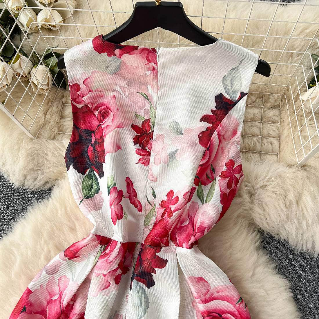 Sleeveless Floral Print Pleated Midi Dress