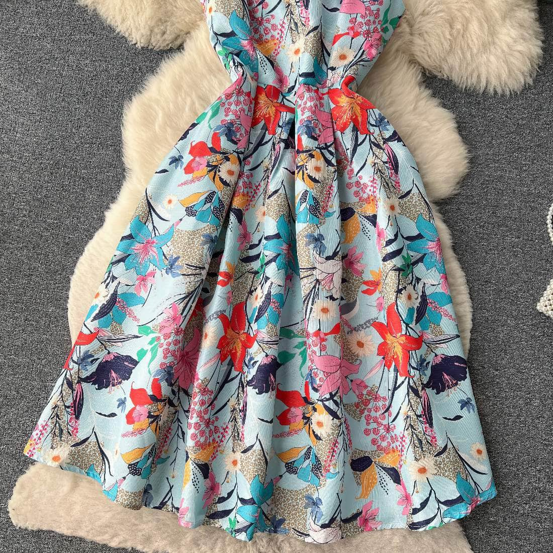 Sleeveless Floral Print Pleated Midi Dress