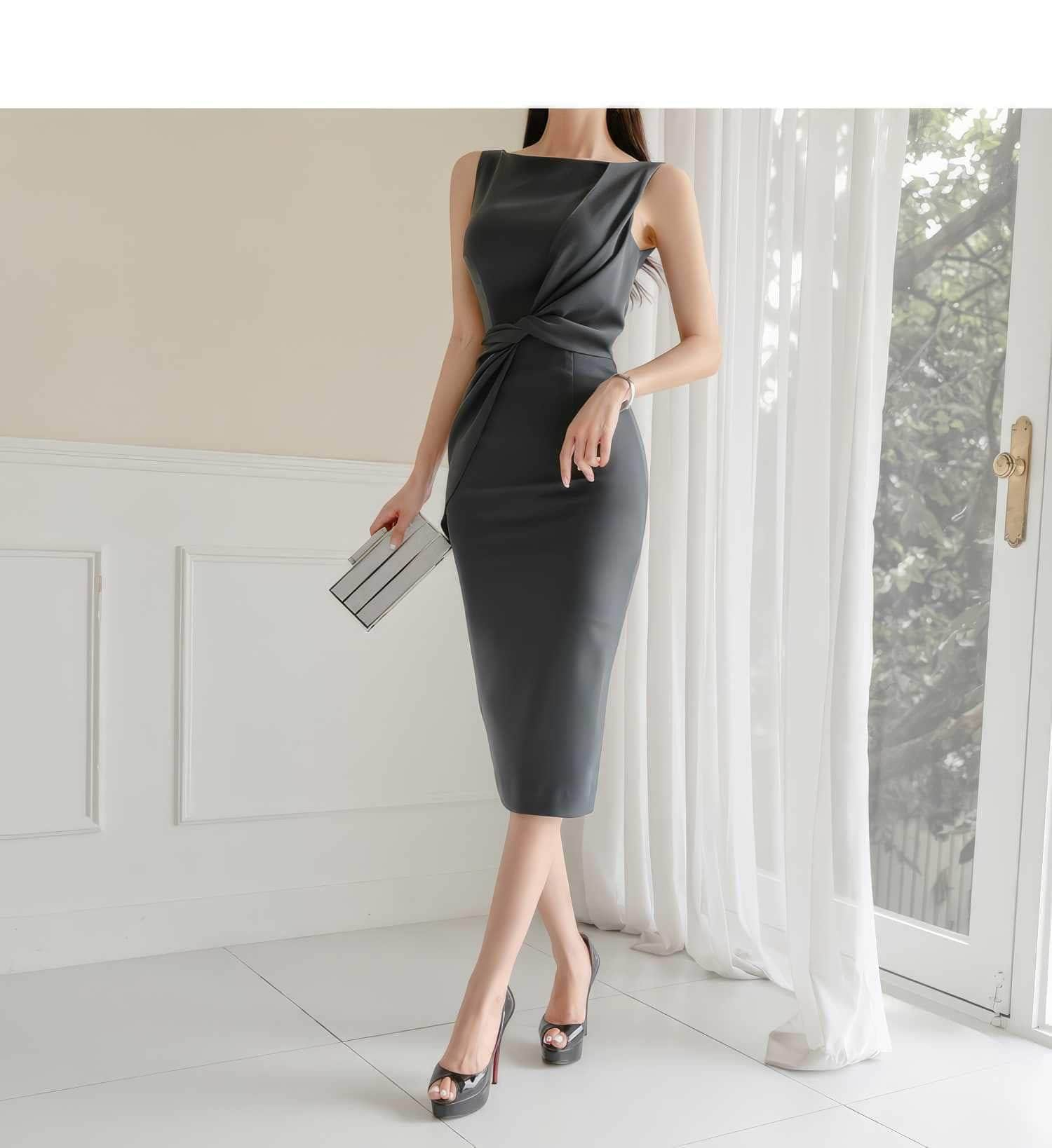 Sleeveless Knot Detail Slim Fit Dress