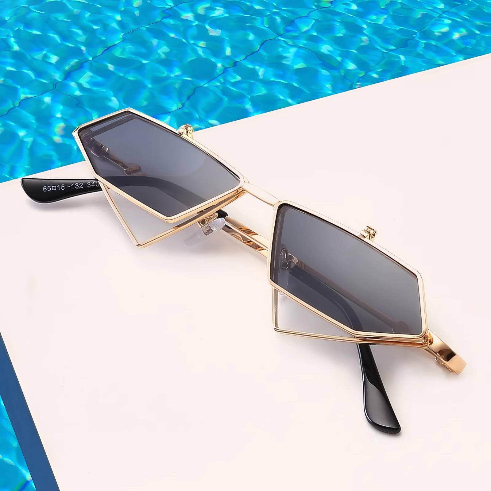 Small Punk Triangle Frame Sunglasses