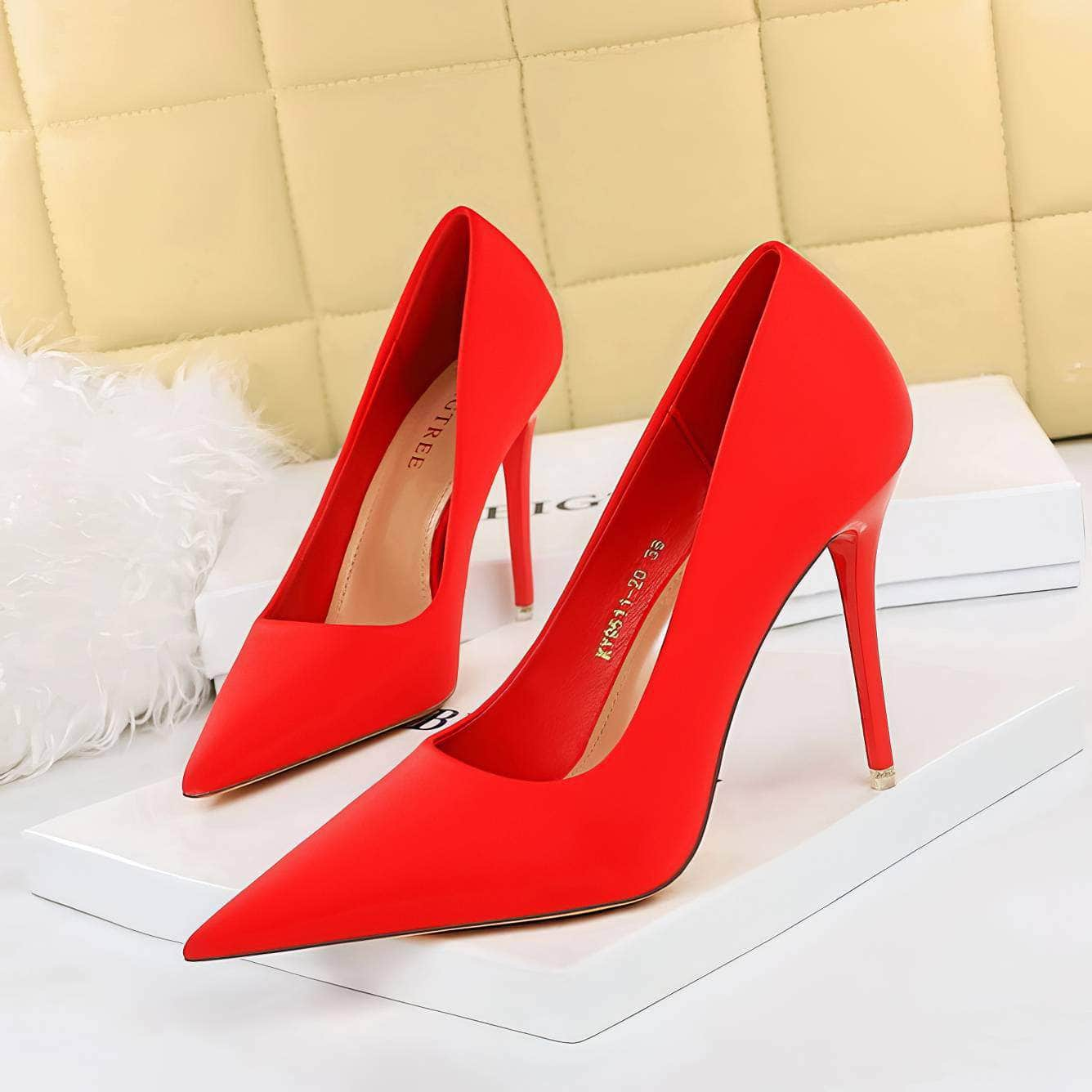 Solid Color Suede Pointed Toe Court Pumps