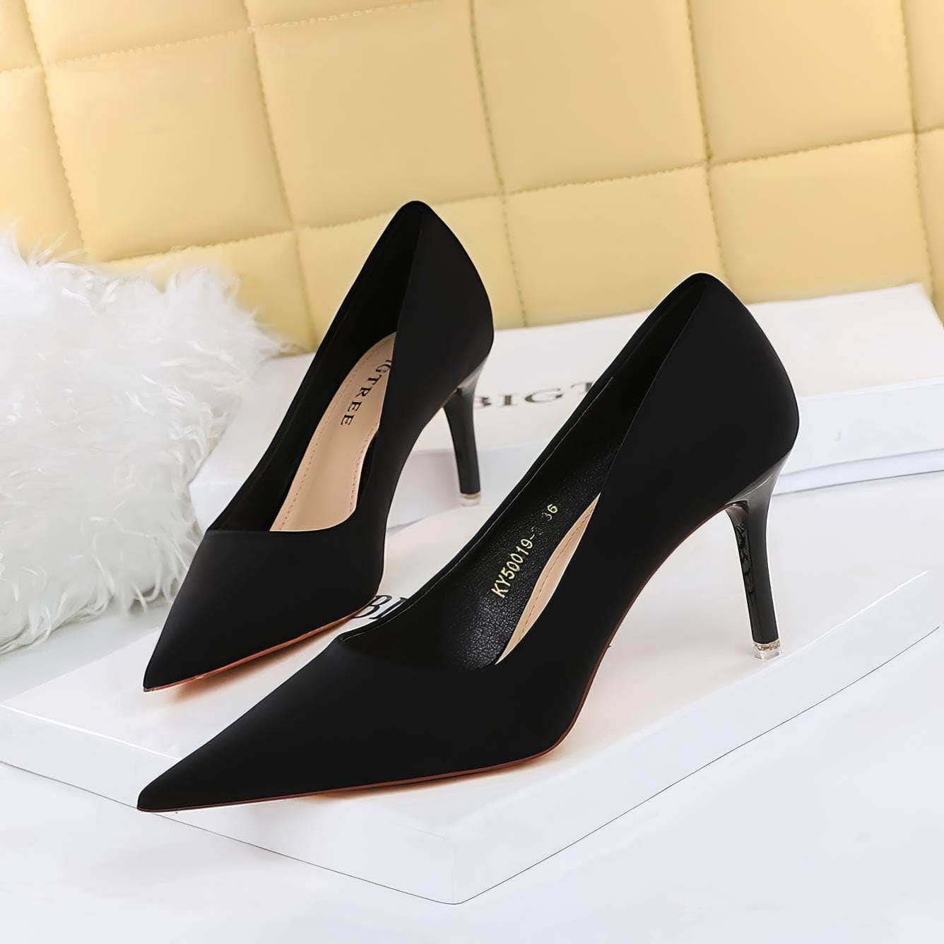 Solid Color Suede Pointed Toe Court Pumps