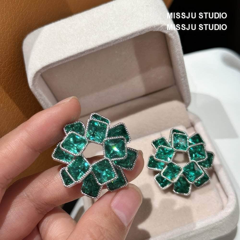Sparkling Emerald Rhinestoned Layered Square Statement Earrings Green