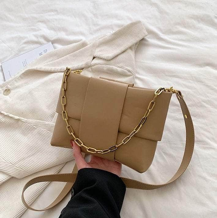 Stylish Crossbody Bag With Chain Shoulder Strap