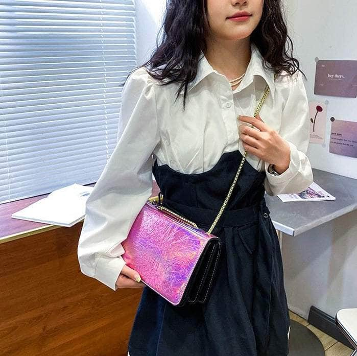 Stylish Crossbody Leather Bag with Chain Strap