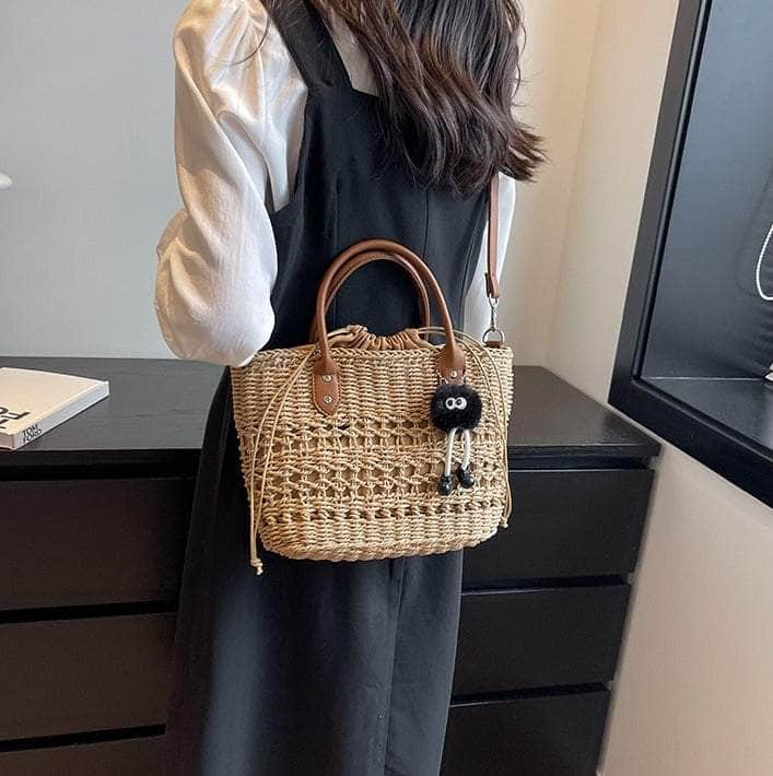 Stylish Handwoven Straw Crossbody Handbag