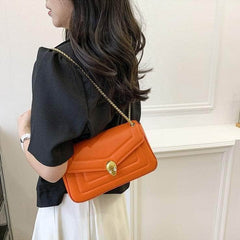 Stylish Shoulder Bag with Chain Strap