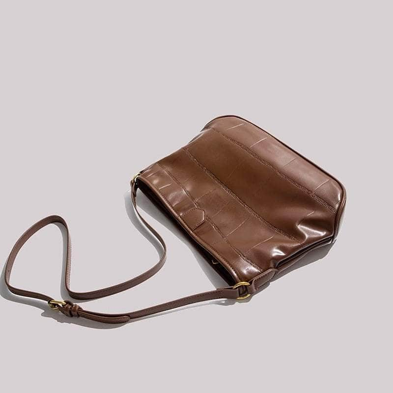 Stylish Vintage Leather Underarm Purse