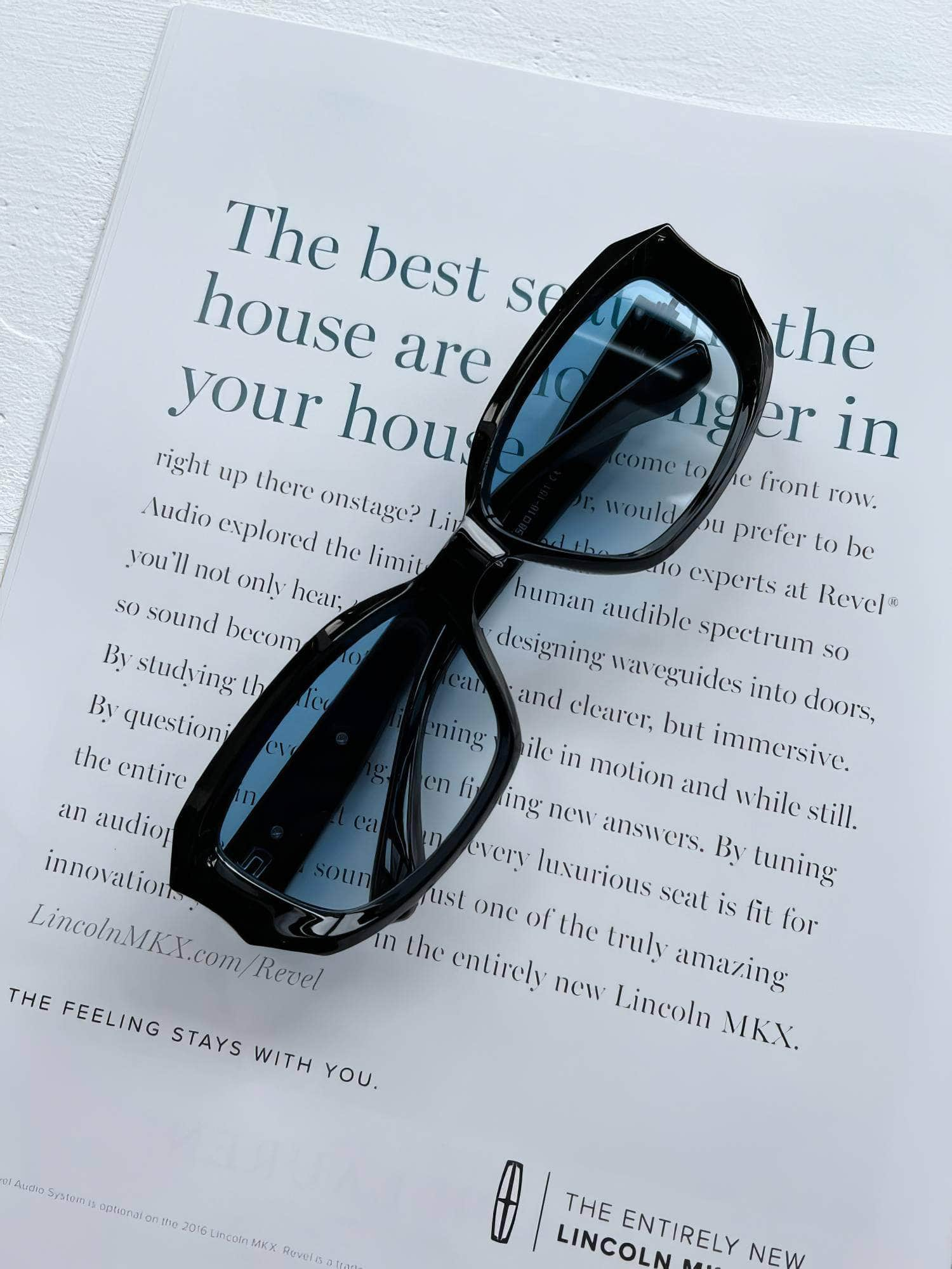 Trendy Clear Frame Sunglasses