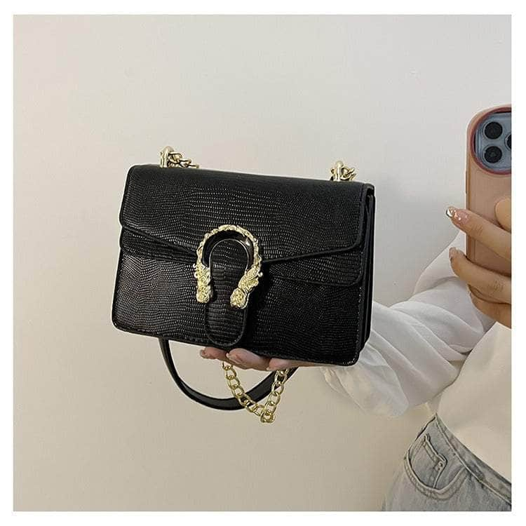 Trendy Metal Chain Crossbody Bag Black