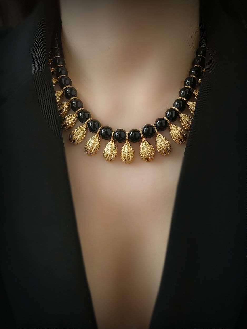 Two-Toned Diana Pearl Gold Statement Necklace Gold / Necklace