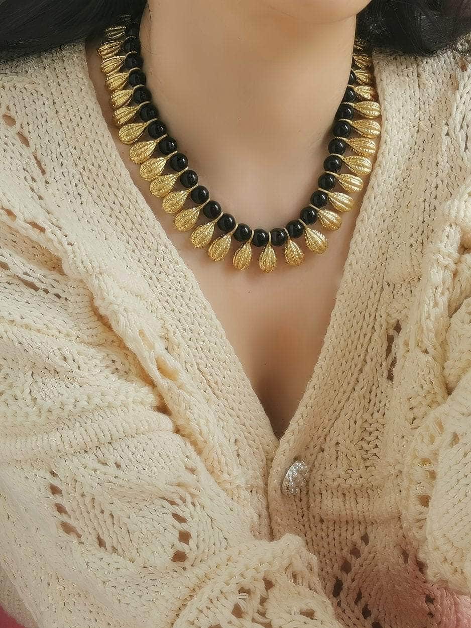 Two-Toned Diana Pearl Gold Statement Necklace Gold / Necklace