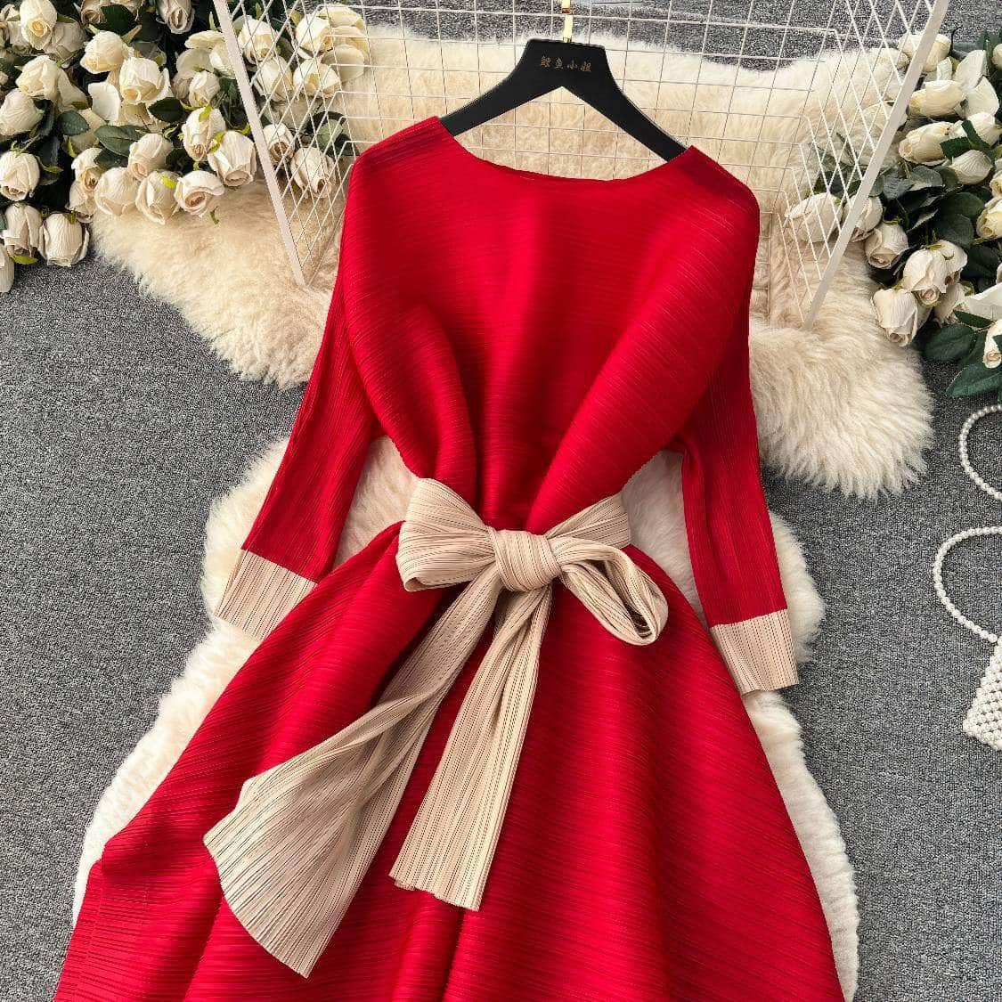 Two-Toned Mesh Bow Detailed Loose Dress