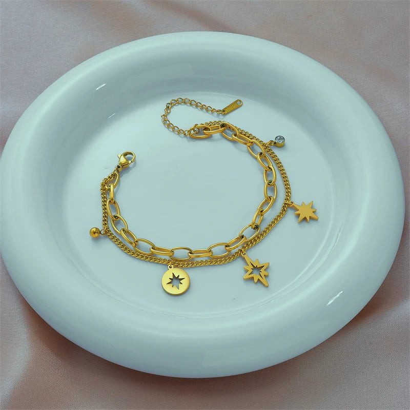 Vintage Hollow Out Stars Bracelet B719