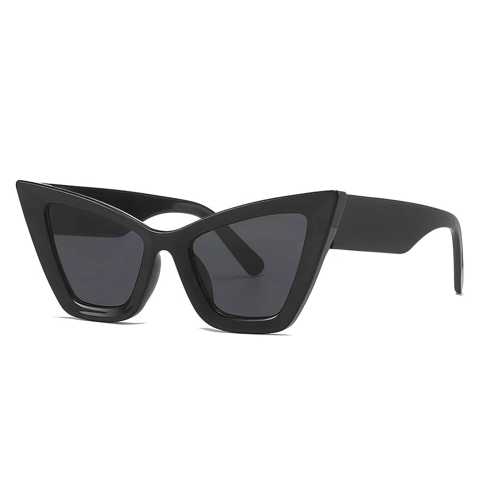 Vintage Large Cat Eye Sunglasses Black / Resin